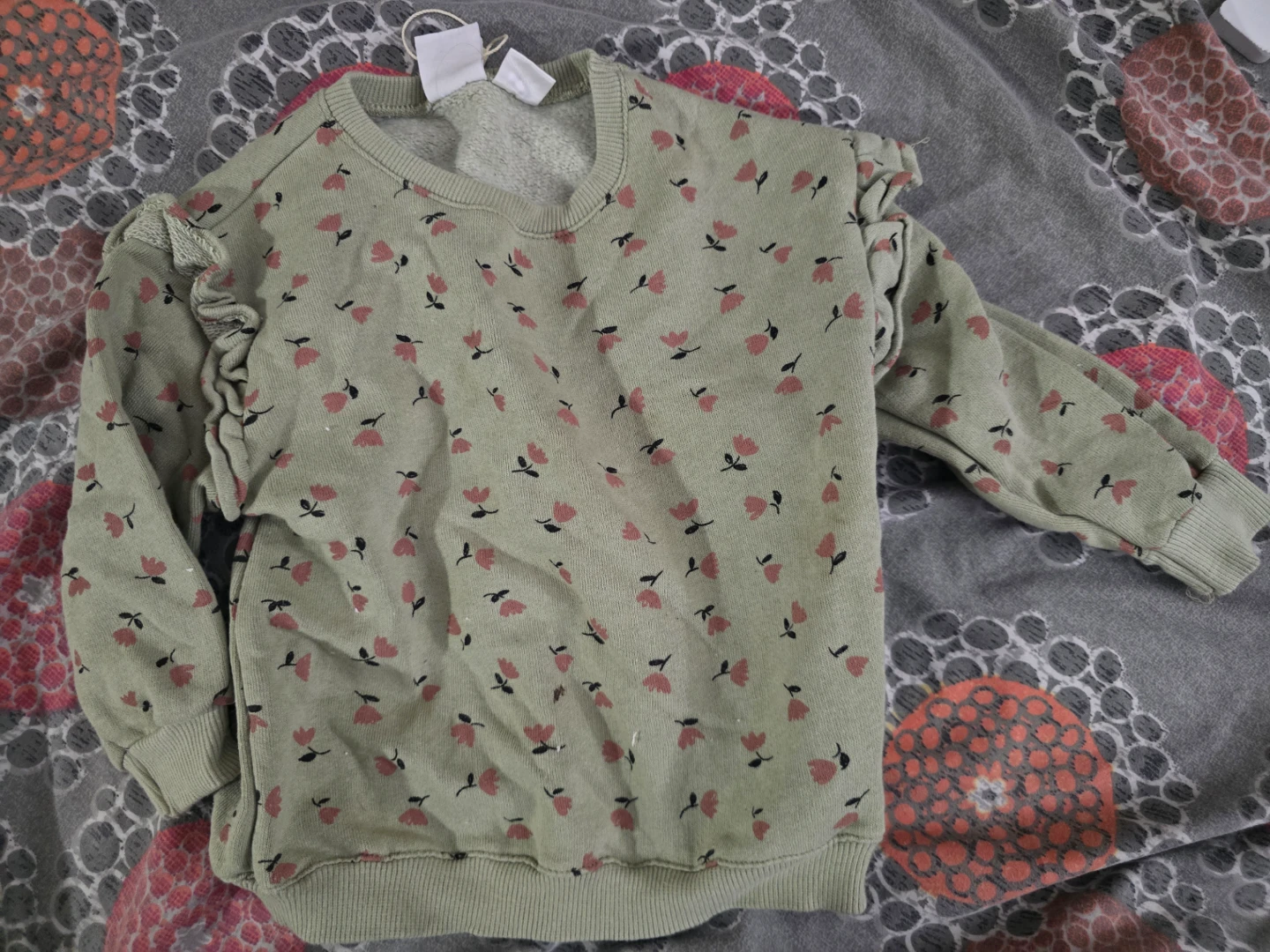 🏈 Zara Baby Floral Sweater