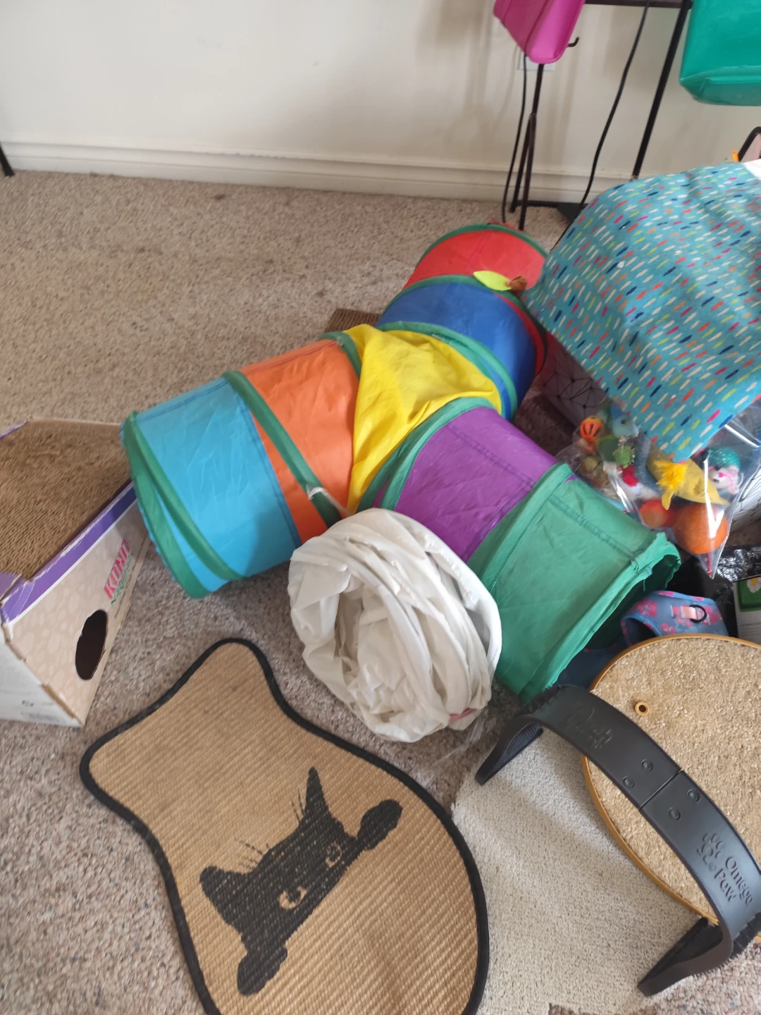 cat tree+ Assorted Cat Supplies and Toys - photo 2