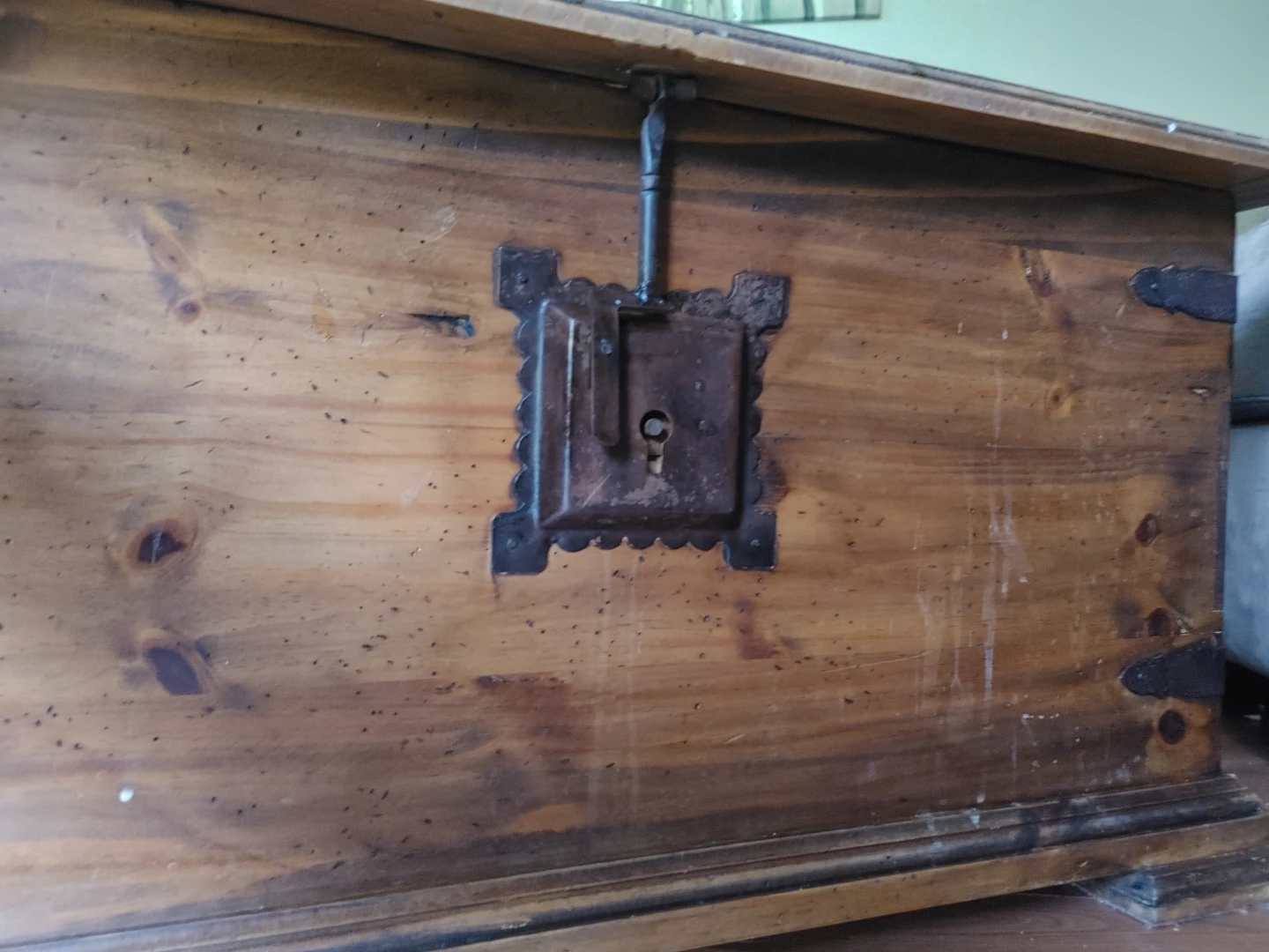 Rustic Wood Storage Chest - photo 3