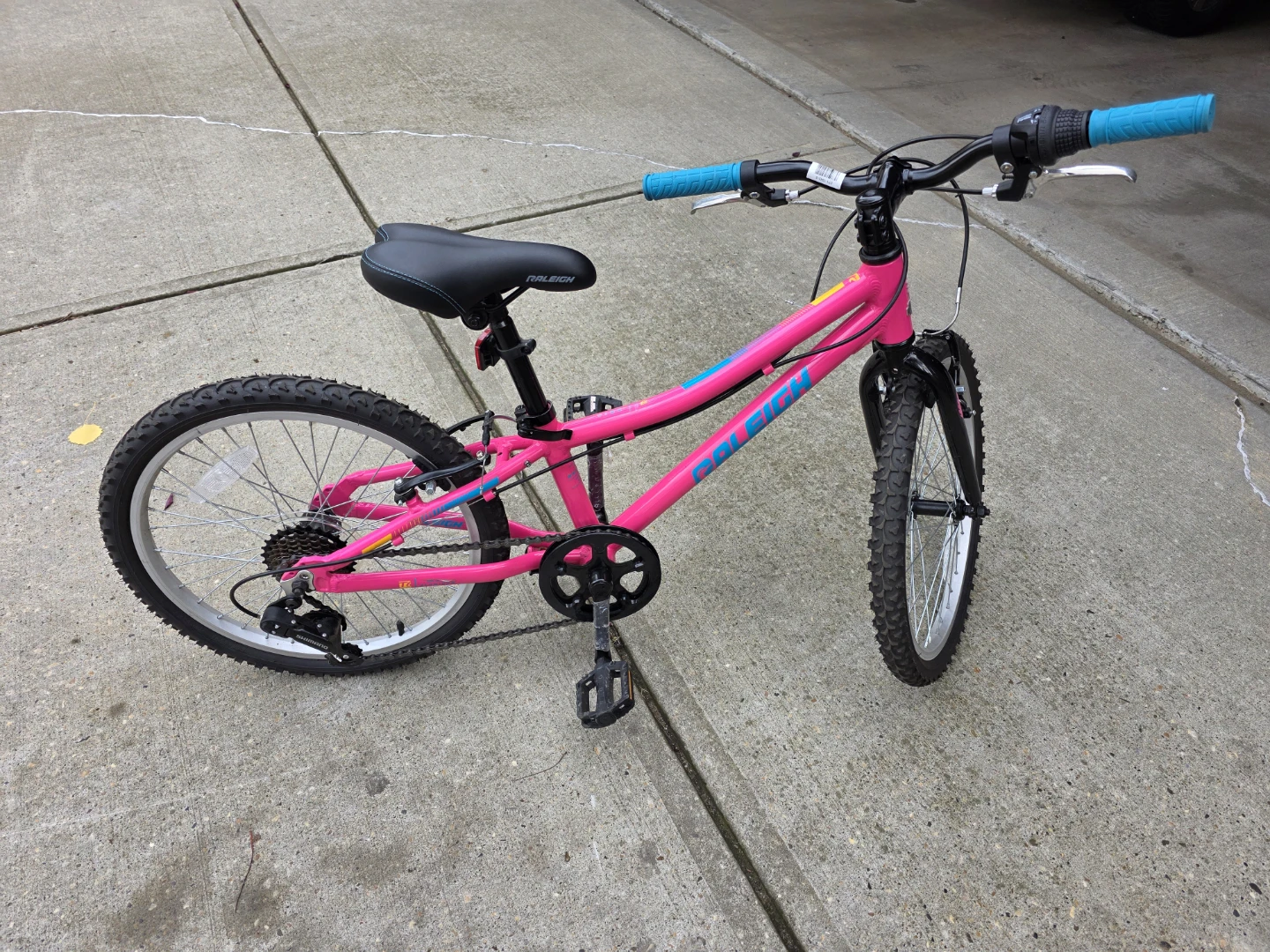 Raleigh Kids Bike - Pink - photo 4