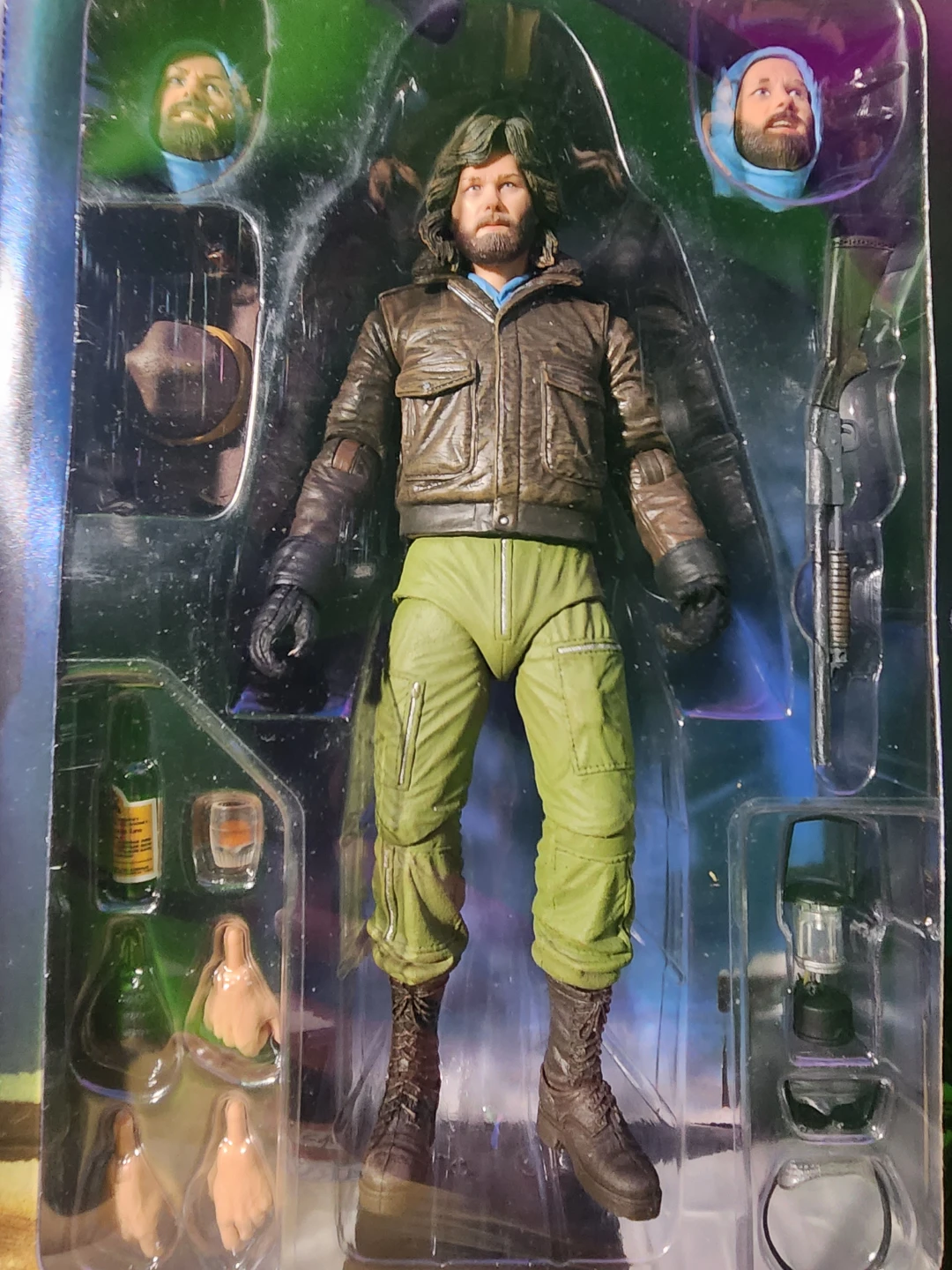 NECA The Thing Ultimate MacReady & Dog figures lot - photo 3