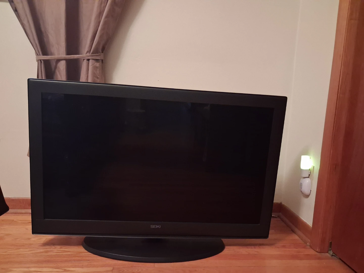 Seiki LCD TV 40 Inch
