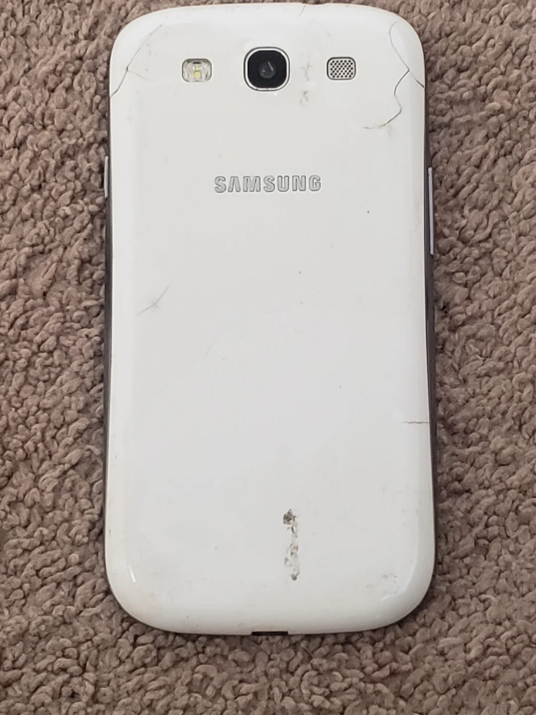 White Samsung Galaxy S3 for parts as is - photo 2