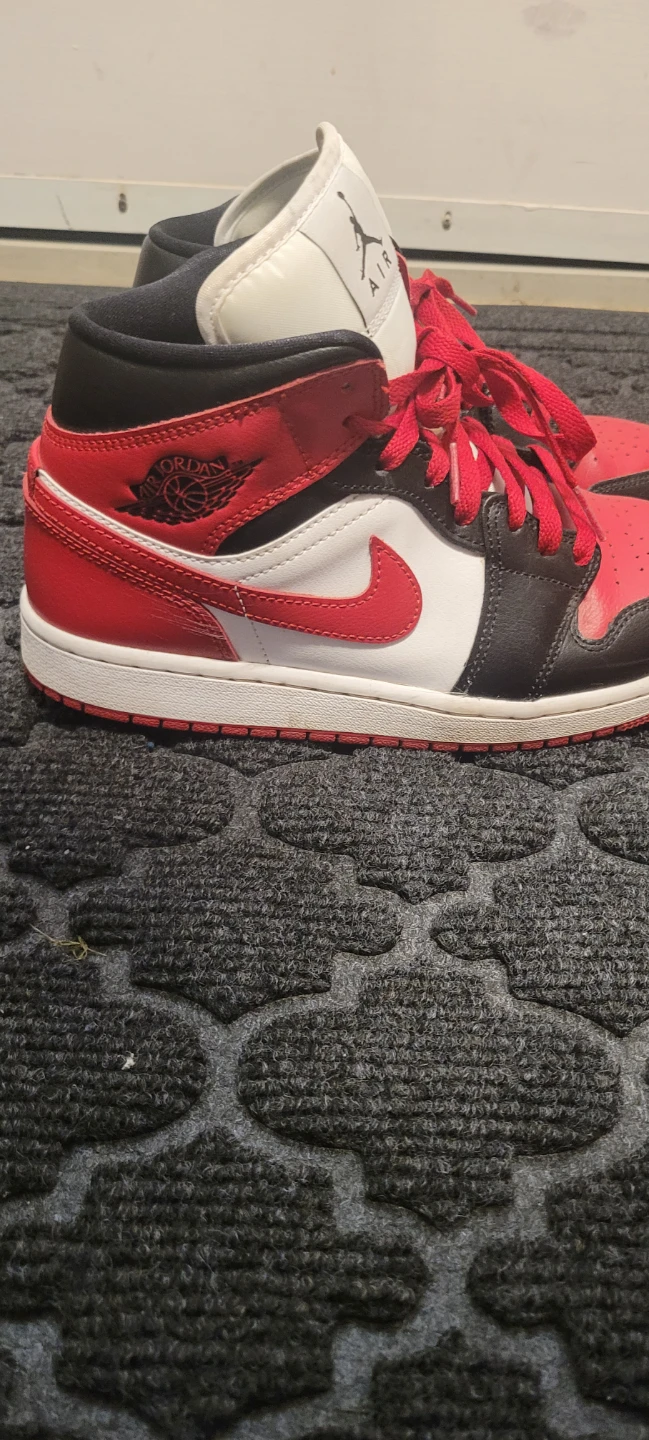 Air Jordan Mid Sneakers - photo 2