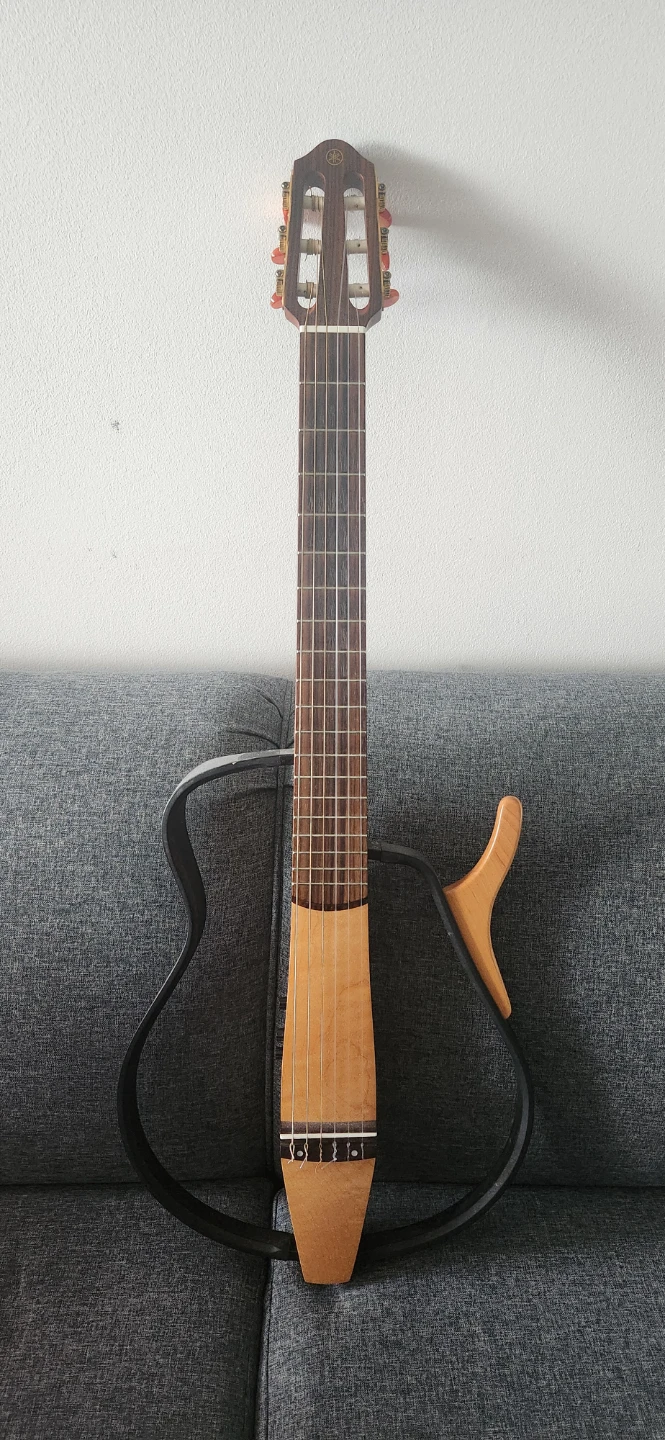Yamaha Silent Guitar SLG-100N