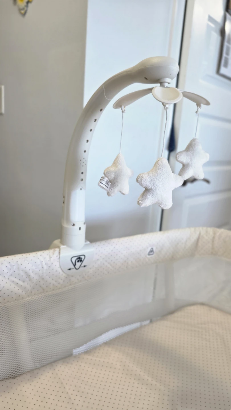 Delta Children SleepCool Rocking Bassinet - photo 2