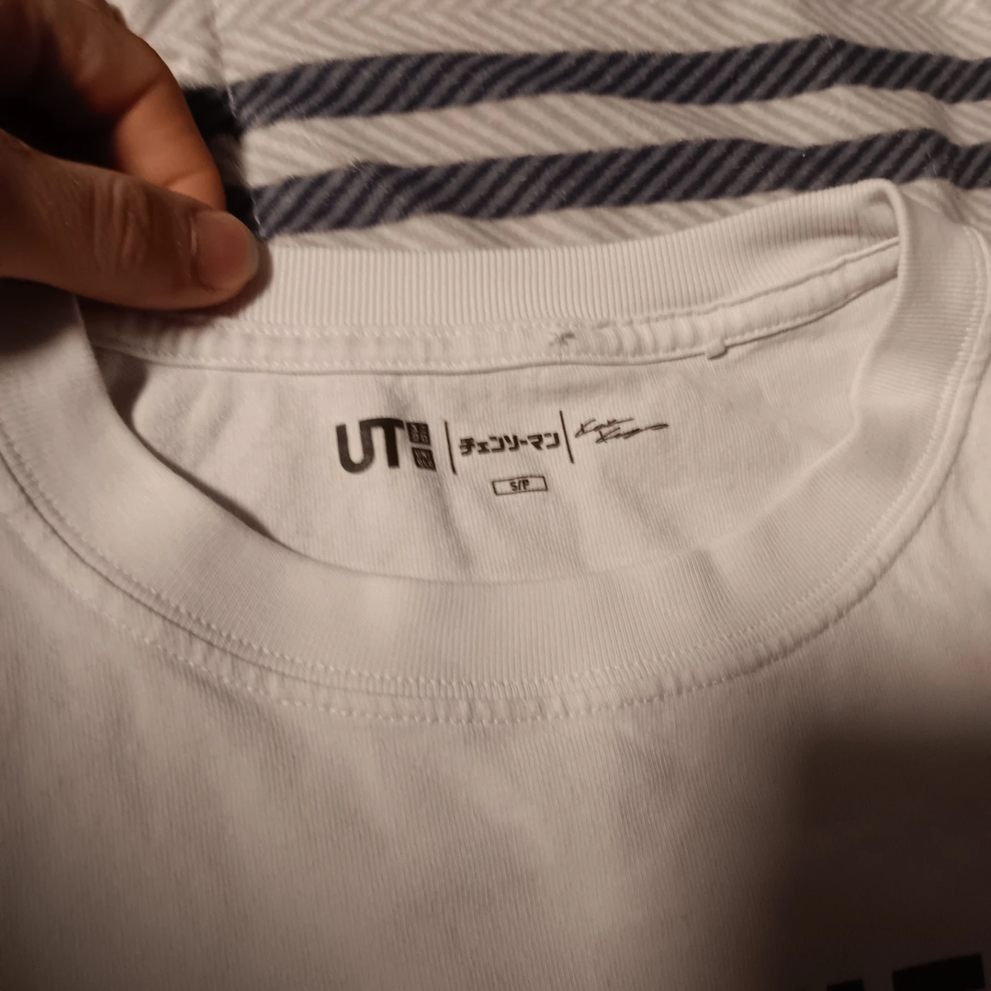 Uniqlo Chainsaw Man Devil Hunters T-Shirt - photo 3
