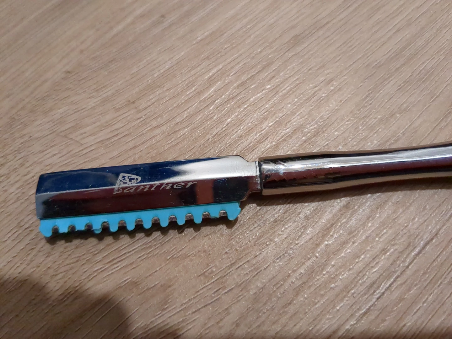 Panther Hair Cutting Razor