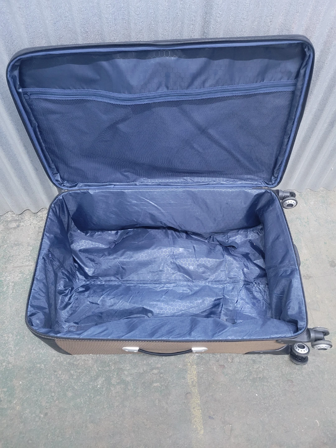 Large Rolling Suitcase, check in - photo 4