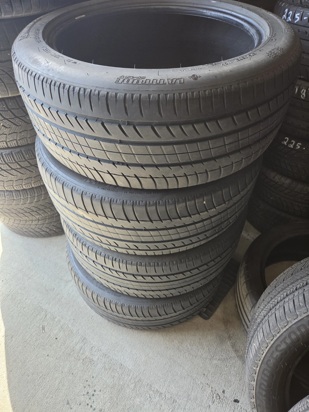 275/45R21 Michelin Latitude Sport