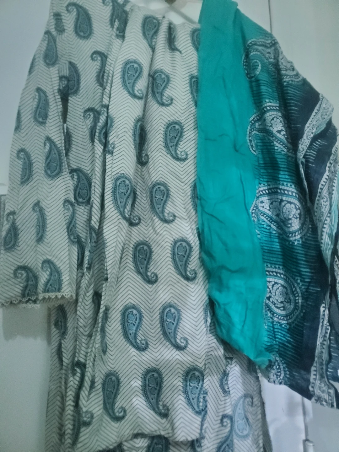 Paisley Print Salwar Kameez Suit bin saeed