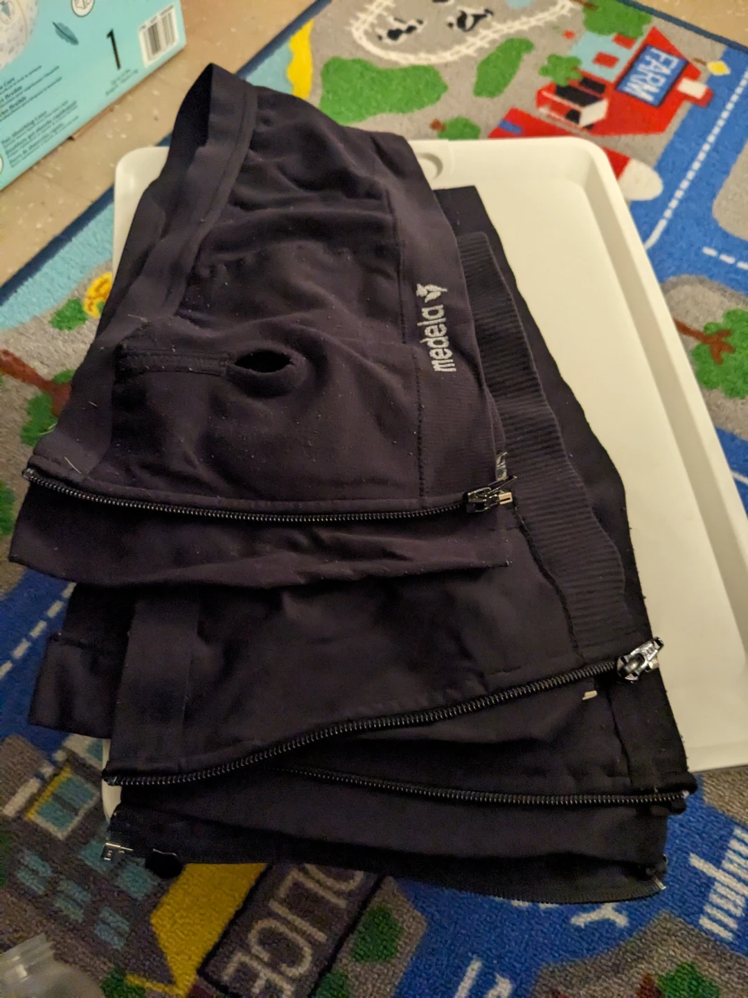 Medela Hands-Free Pumping Bustier