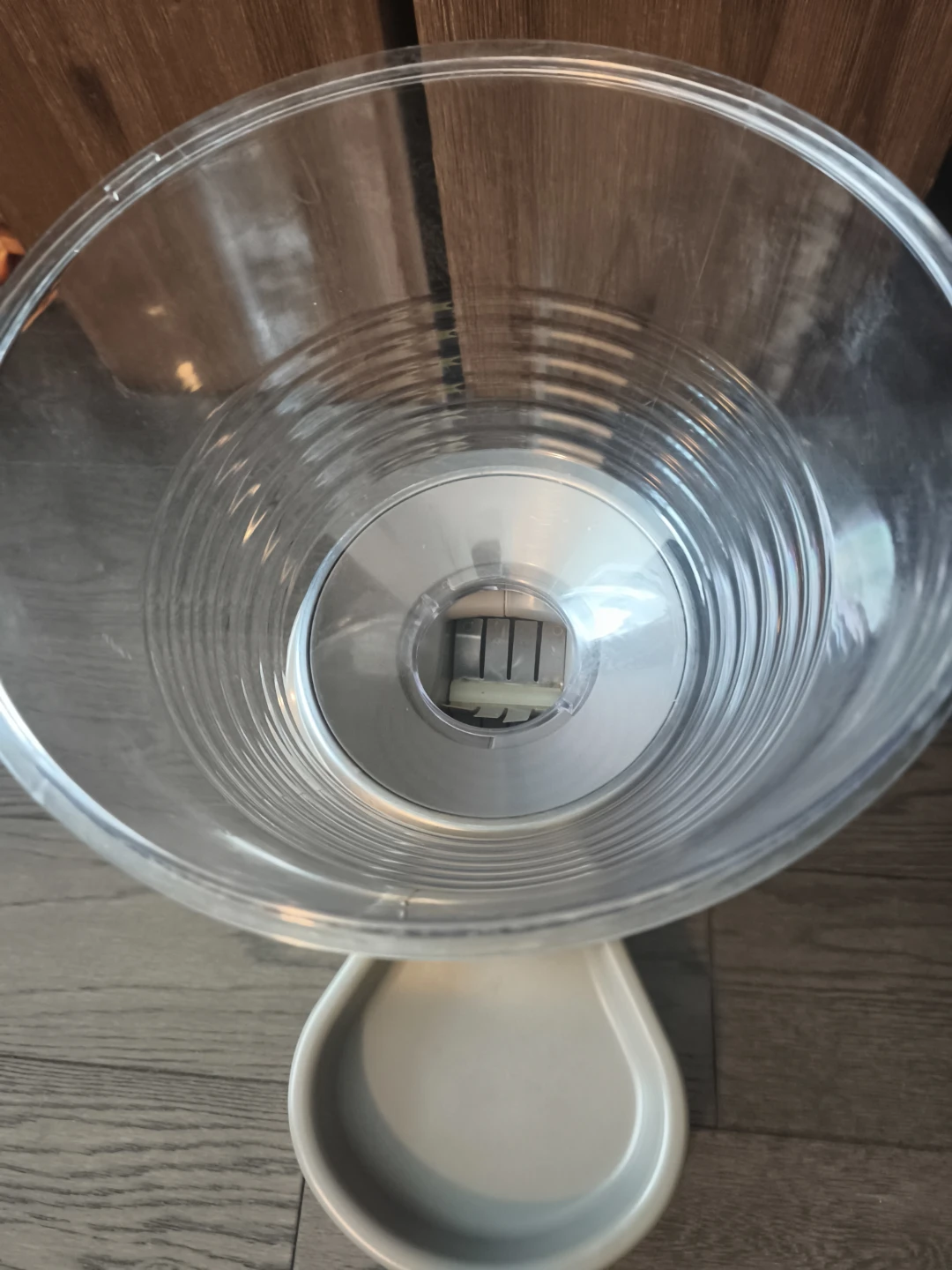 Programmable Pet Food Dispenser - photo 2