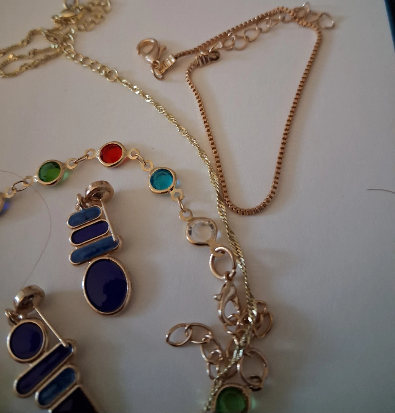 Assorted Gold-Tone Jewellery Set - photo 3