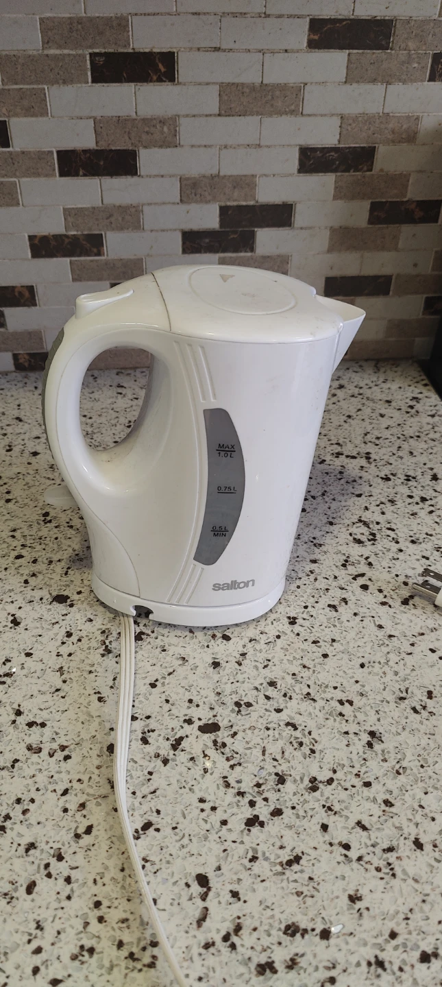Salton Water electric Kettle (used) - photo 4