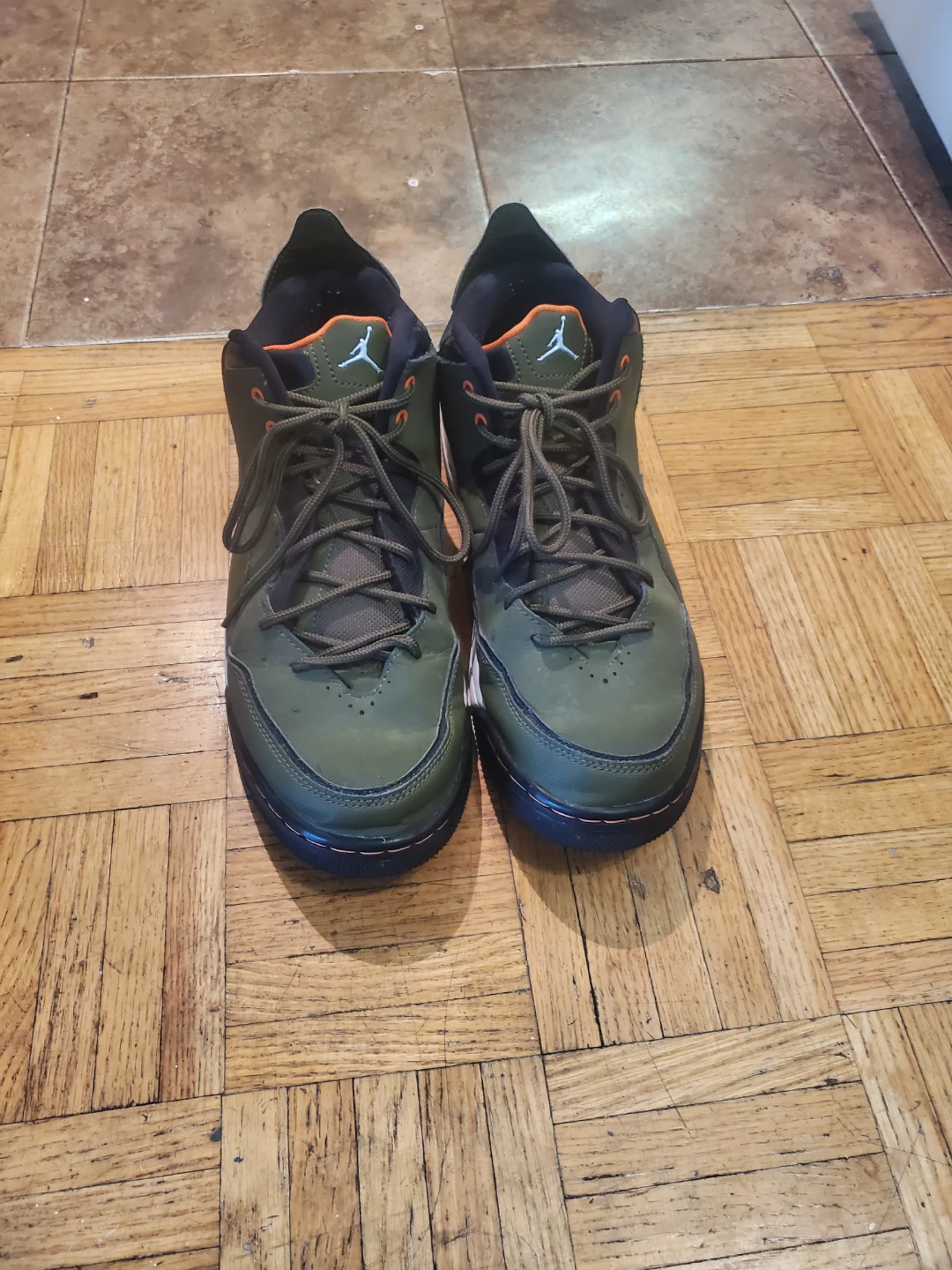 Men's Jordan Sneakers Shoes Size 9.5 - photo 2