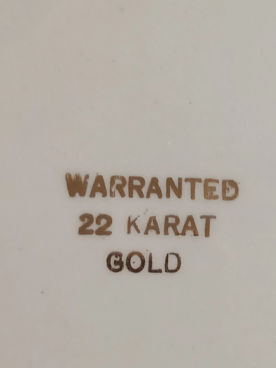 Warranted 22 Karat Gold Trimmed Plates set of 2. - photo 4