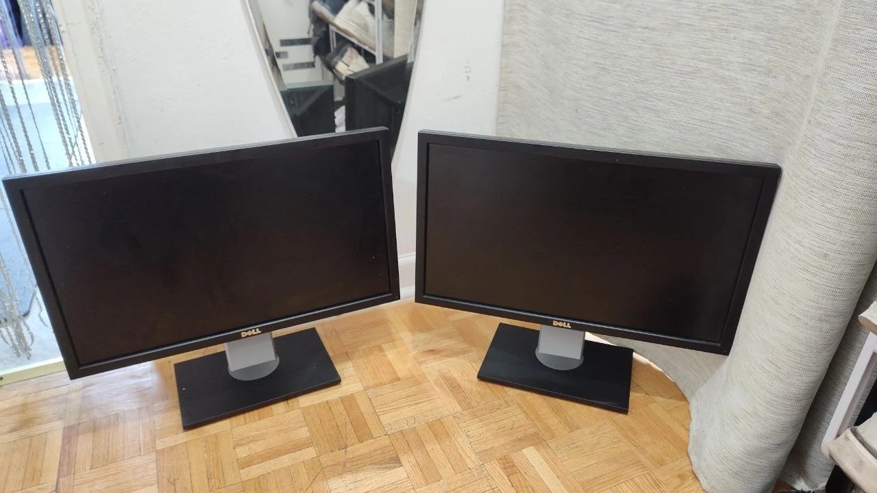 Dell UltraSharp U2311H 23-Inch IPS Monitor (DP/DVI/VGA) - photo 2