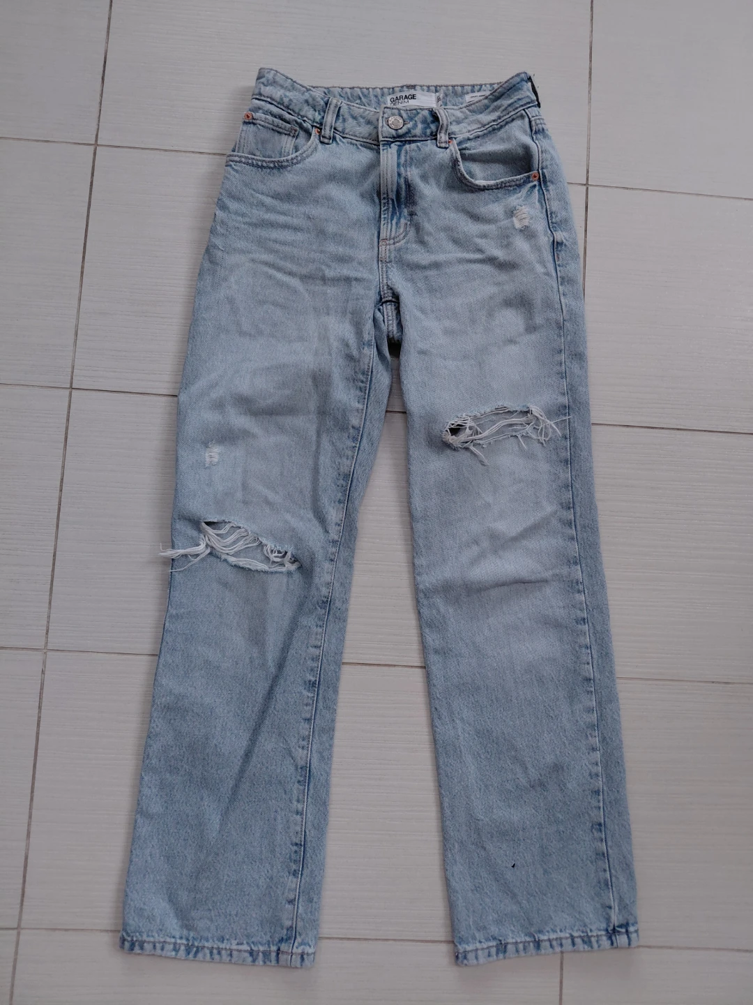 Garage 90s Straight Leg Jeans