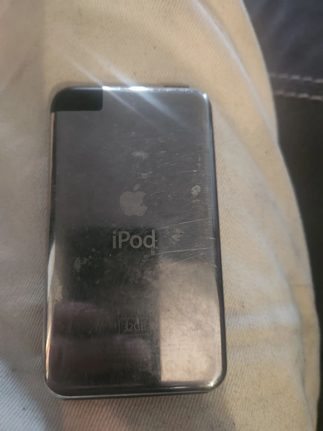 Apple iPod Touch 32GB - photo 2