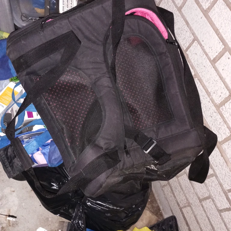 Pink /black mesh Pet Carrier