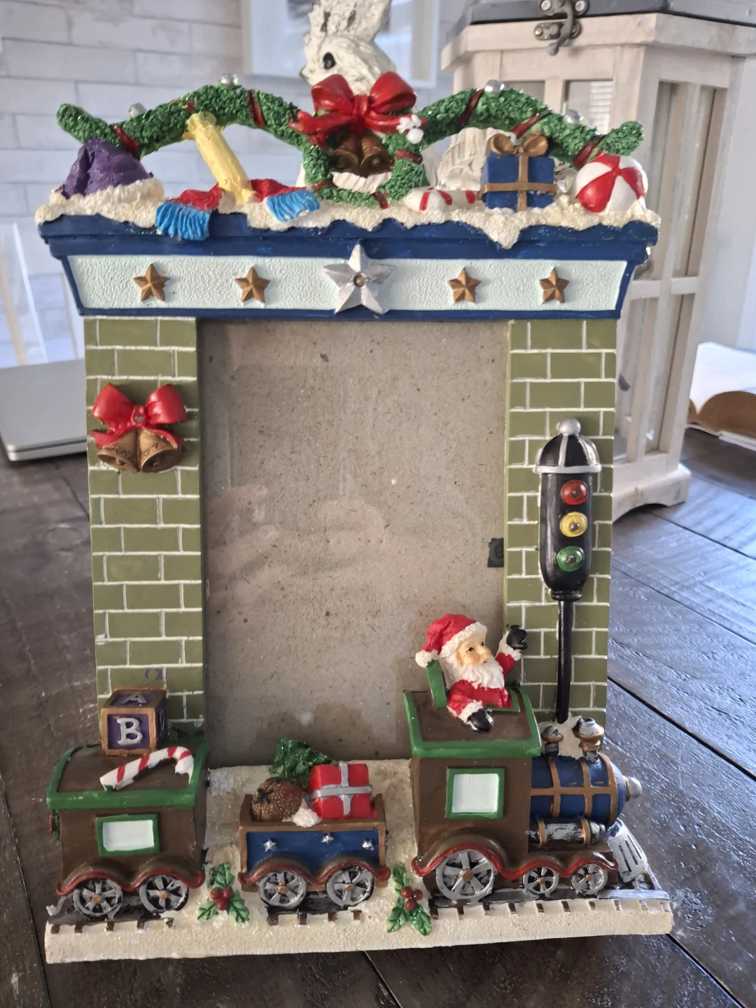 Light up Christmas frame.