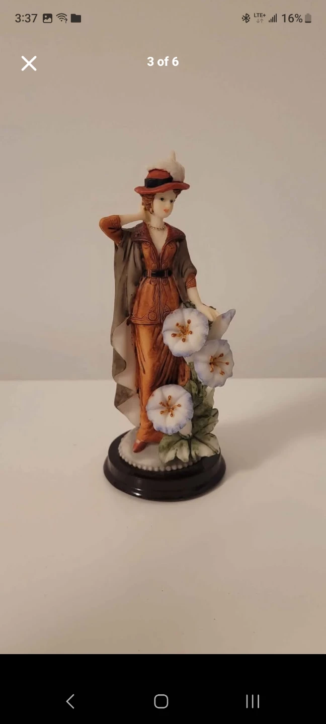 Vintage Porcelain Lady Figurine - photo 2
