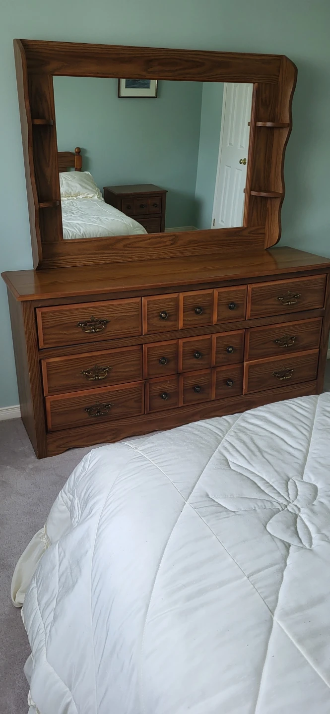 Full Bedroom Set - Ready for pickup - photo 2