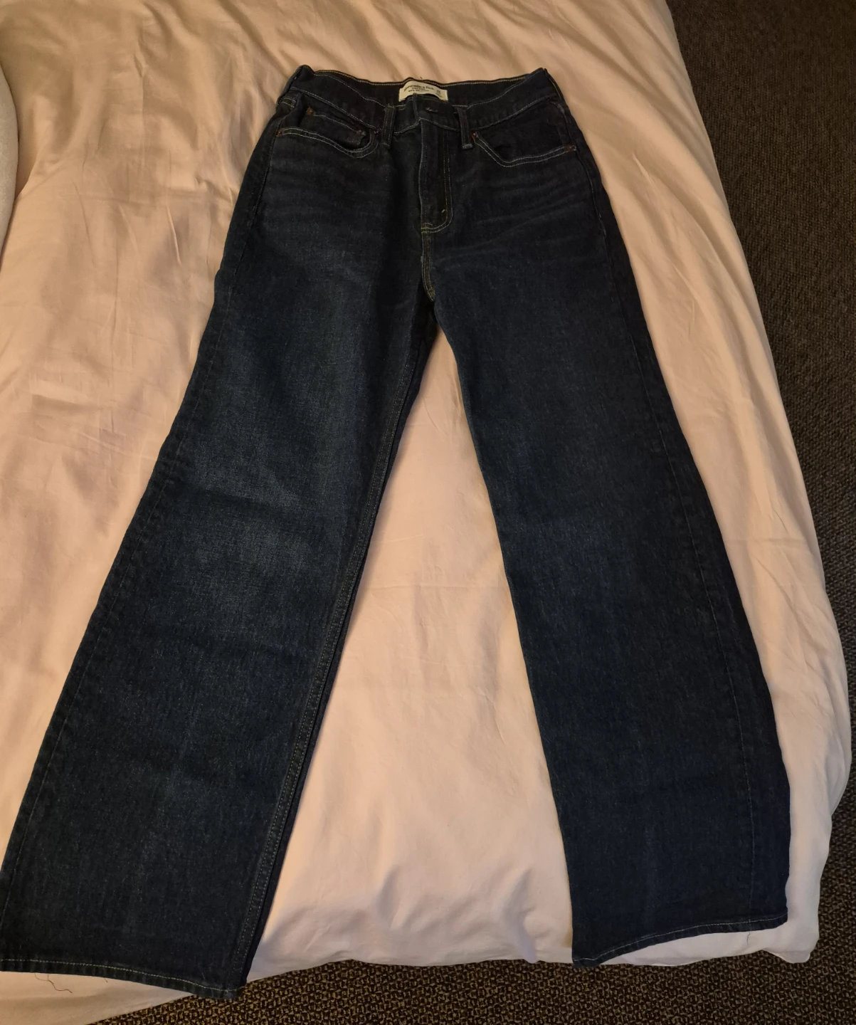 Abercrombie & Fitch 90's Relaxed Jeans Size 25 Short