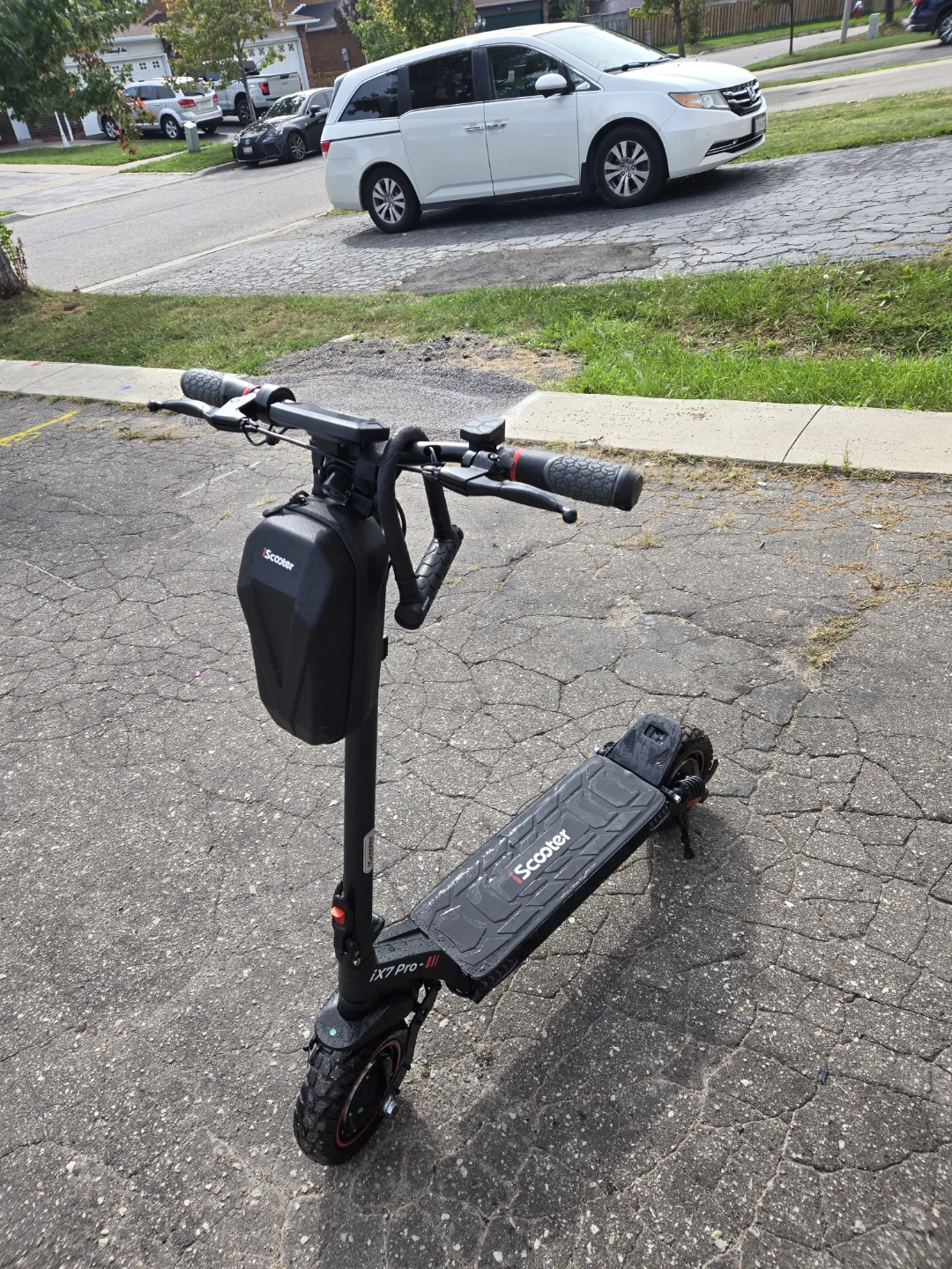 iScooter iX7 Pro Electric Scooter - photo 3