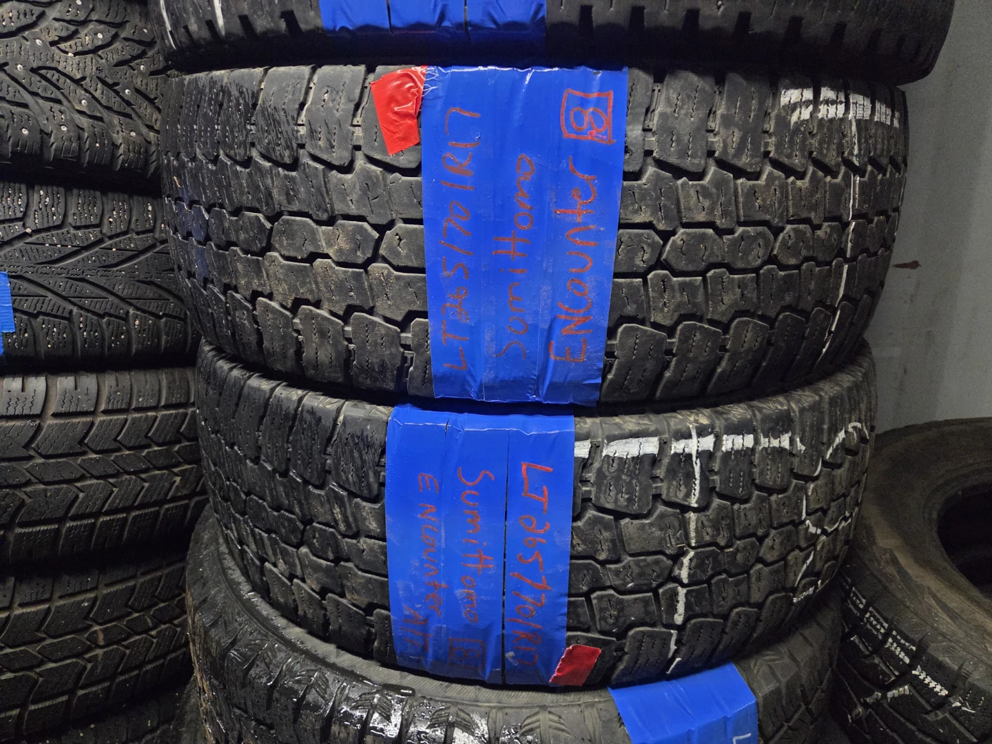 Sumitomo Encounter LT275/70R17 Tires