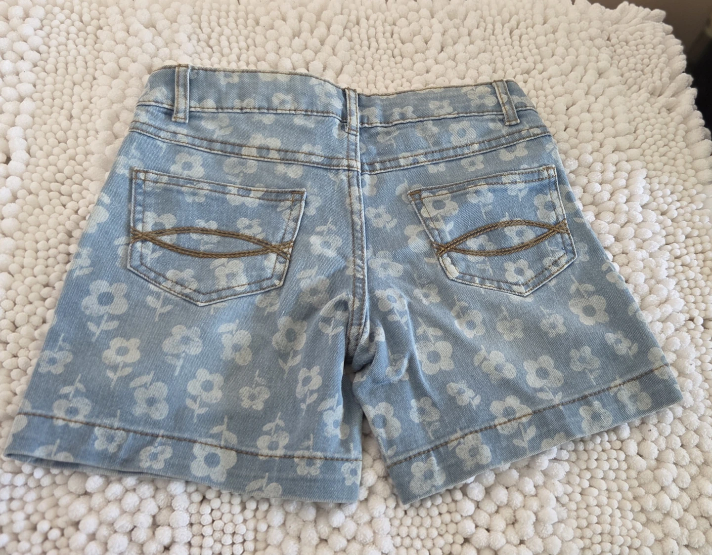 Five Denim shorts in size 7 - photo 5