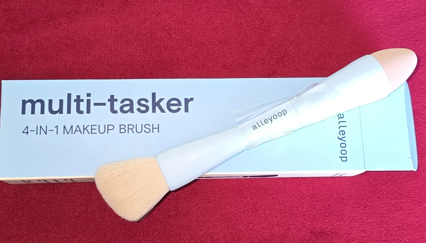 Alleyoop Multi-Tasker 4-in-1 Makeup Brush