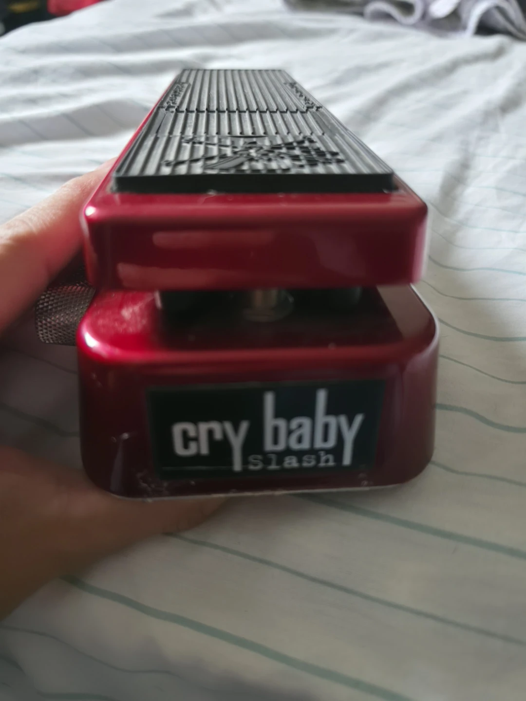 Dunlop Cry Baby Slash Wah Pedal and Behringer vokume pedal