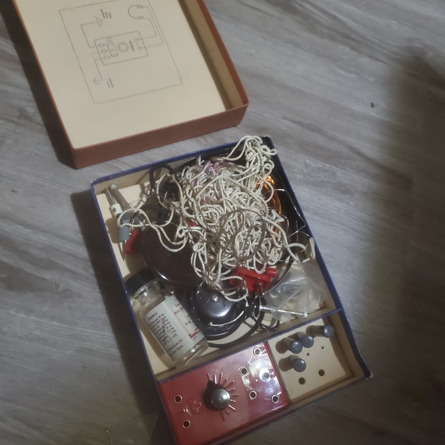 Vintage Omega Radio Science Kit - photo 2