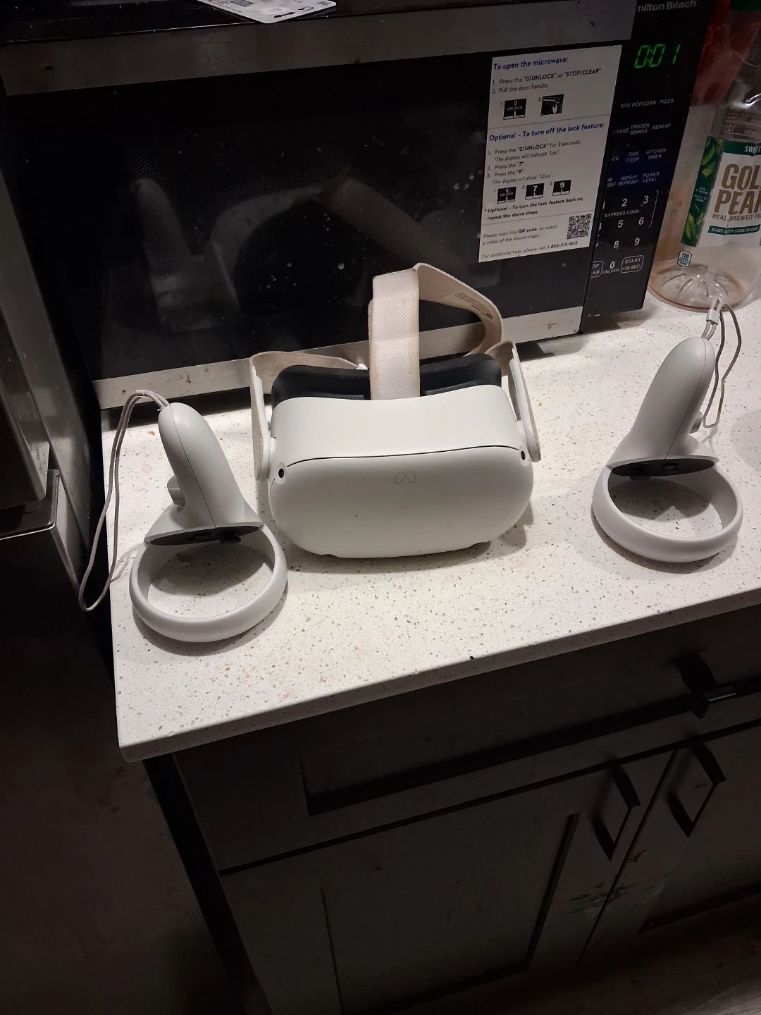 Meta Quest 2 Virtual Reality Headset