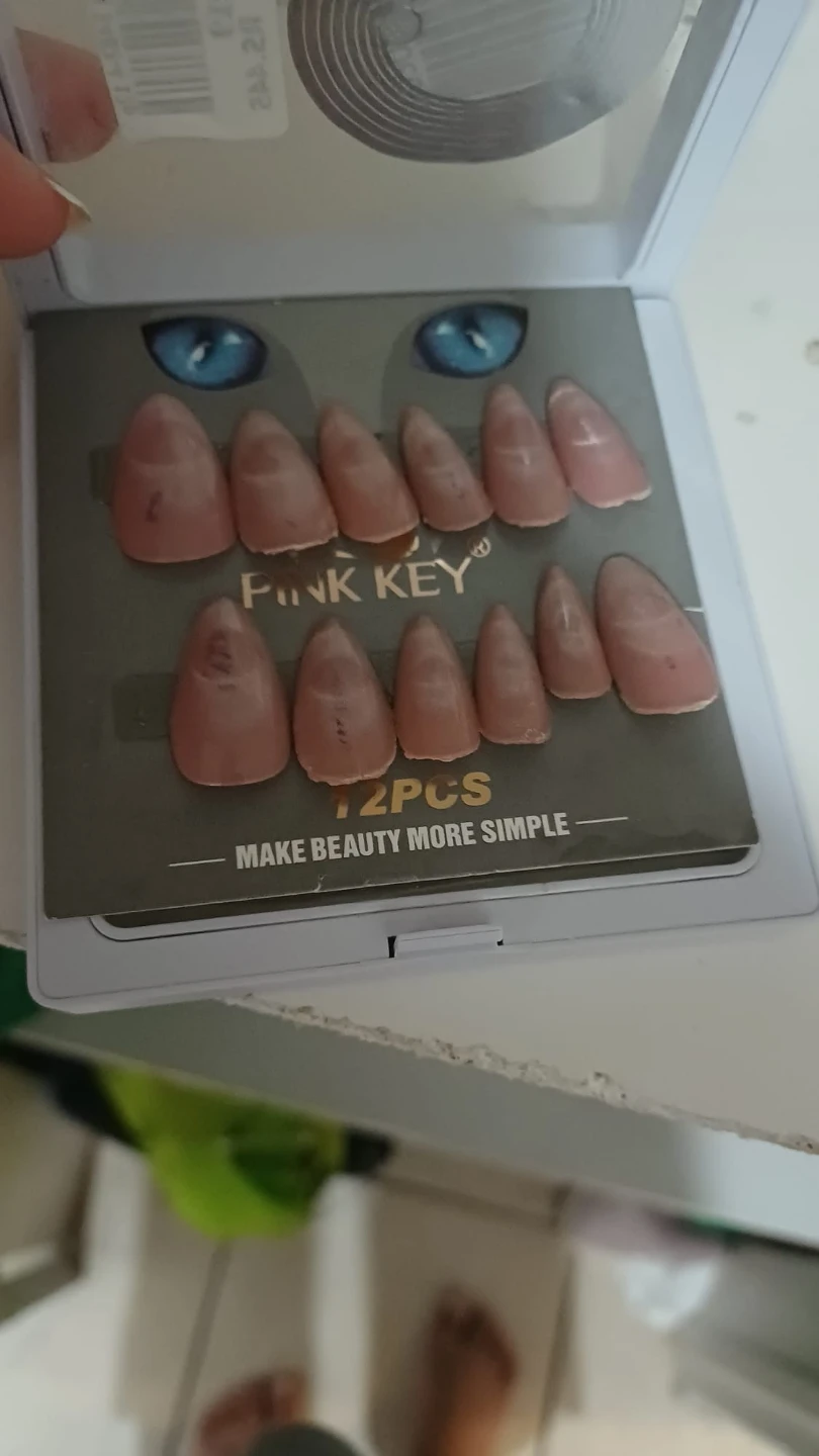 Pink Cat Eye press-on nails🏈 - photo 2