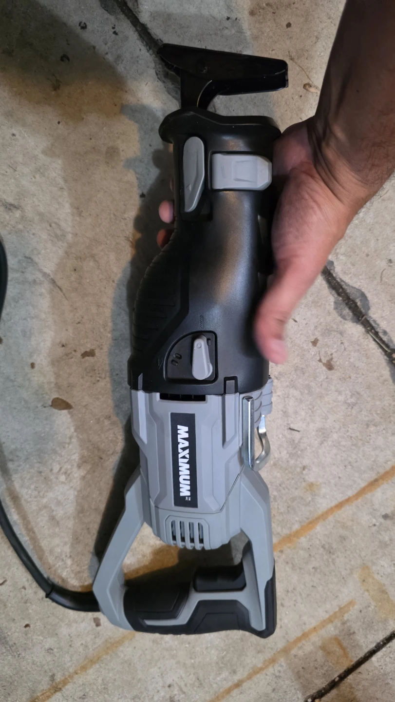 Maximum Reciprocating Saw - photo 4