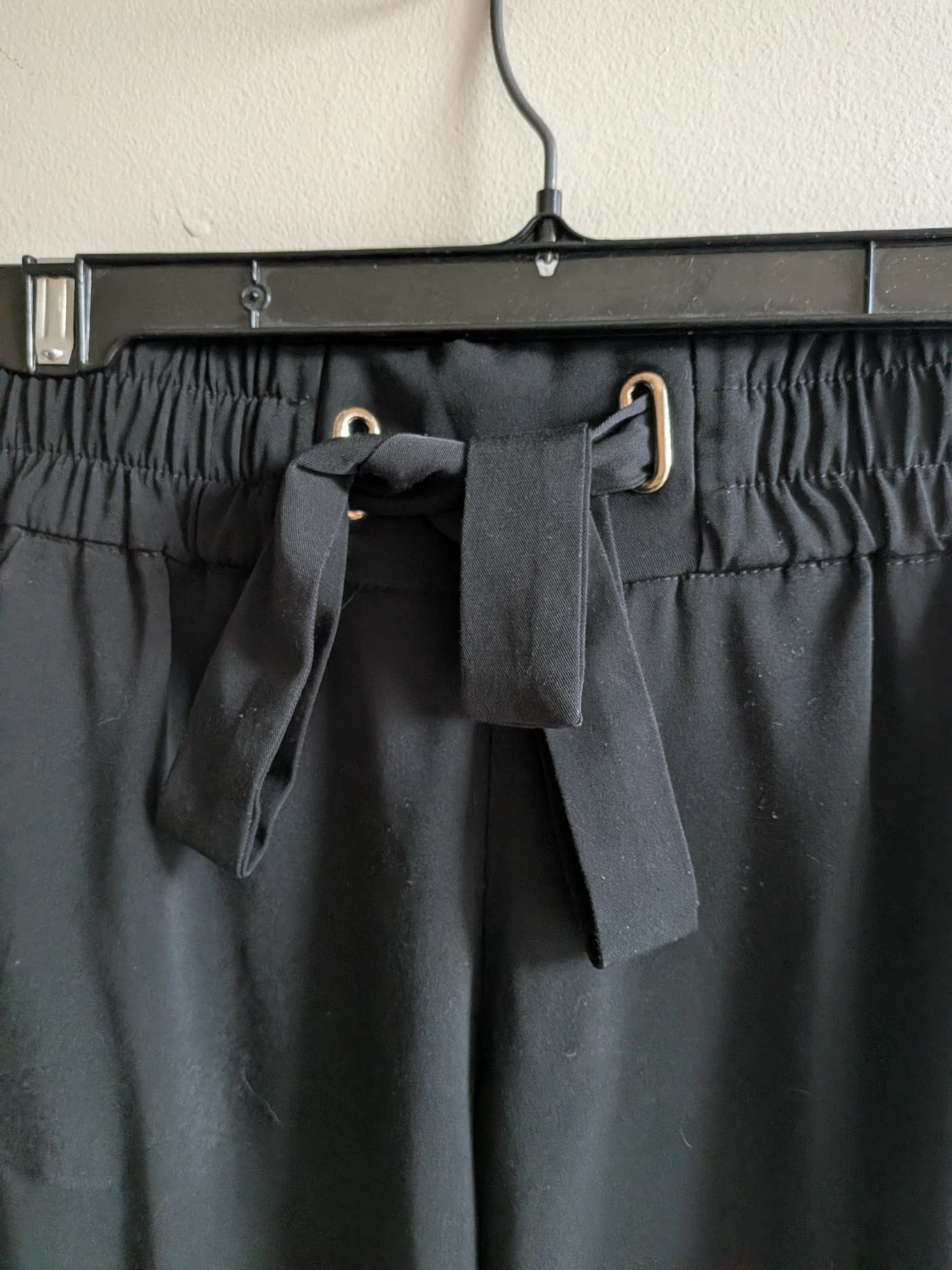🏈 NWOT dynamite Black tie-waist jogger pants - photo 3