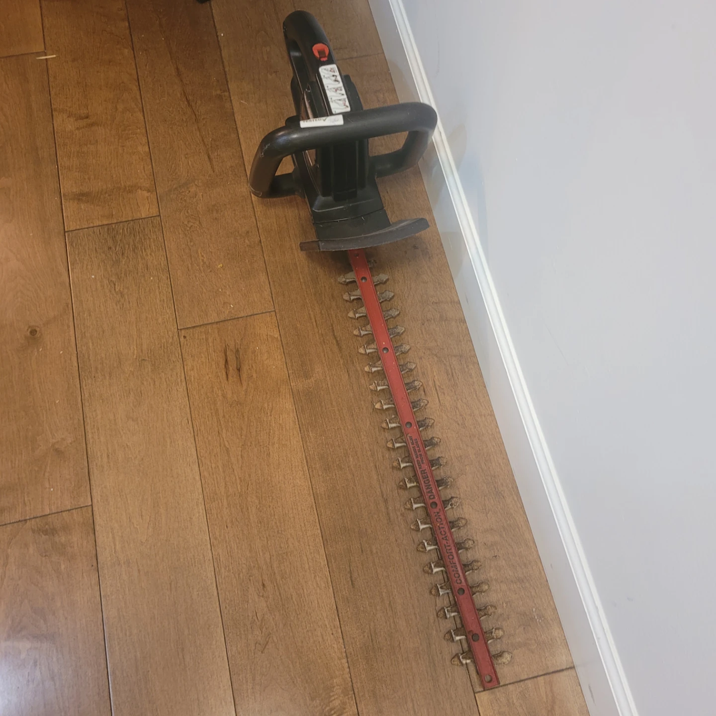 Craftsman  HEDGE TRIMMER 20-in. Electric Hedge Trimmer