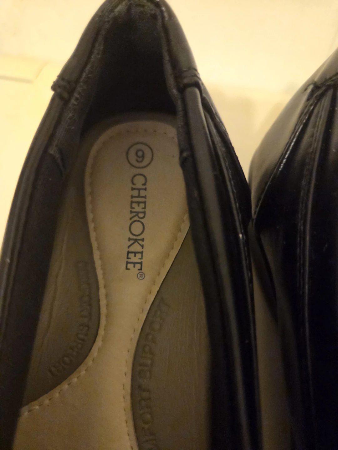 Cherokee Black Loafers Size 9 - photo 3