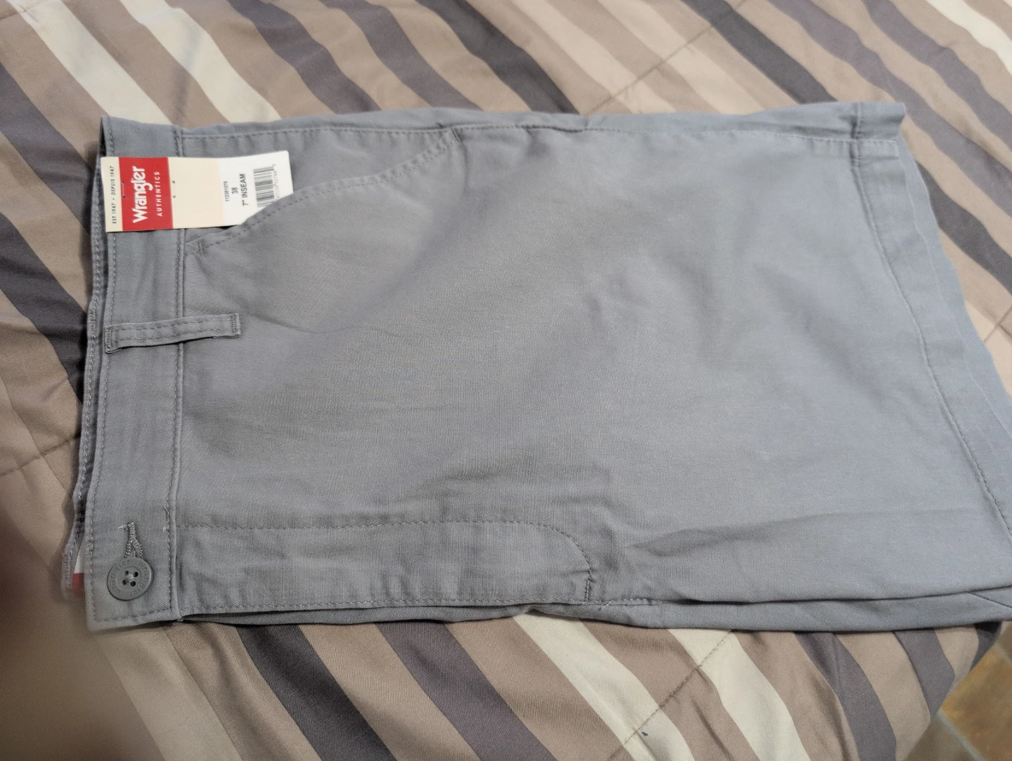 Wrangler Authentics Regular Fit Shorts Size 38 - photo 4