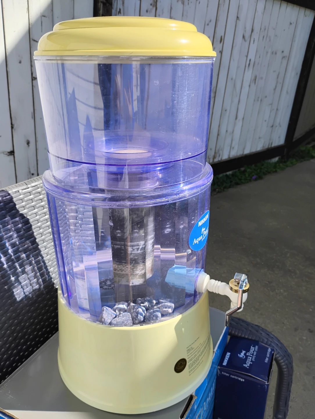 Nikken PiMag Aqua Pour Gravity Water System