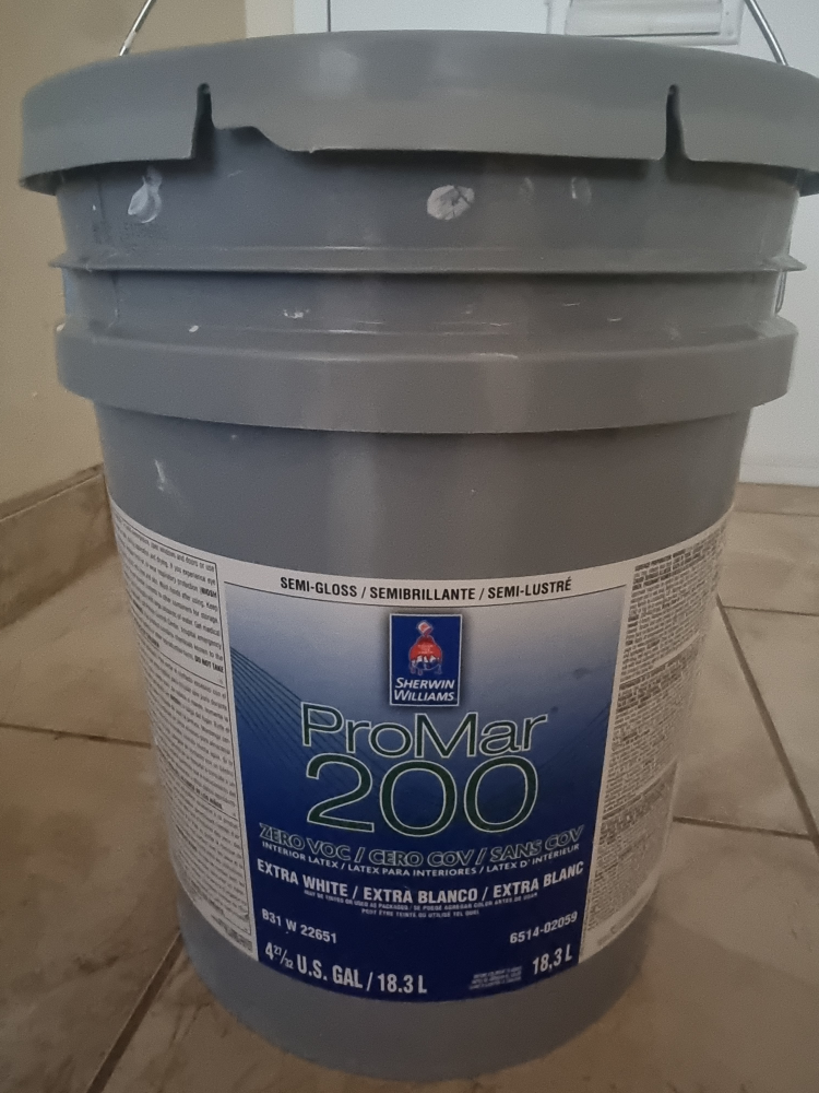 Sherwin-Williams Semi-Gloss Extra White Paint