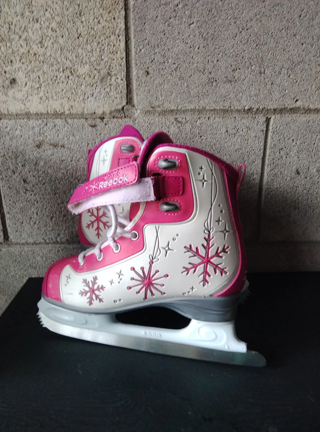 Reebok Glitter Girl Ice Skates - Size 3 - photo 2