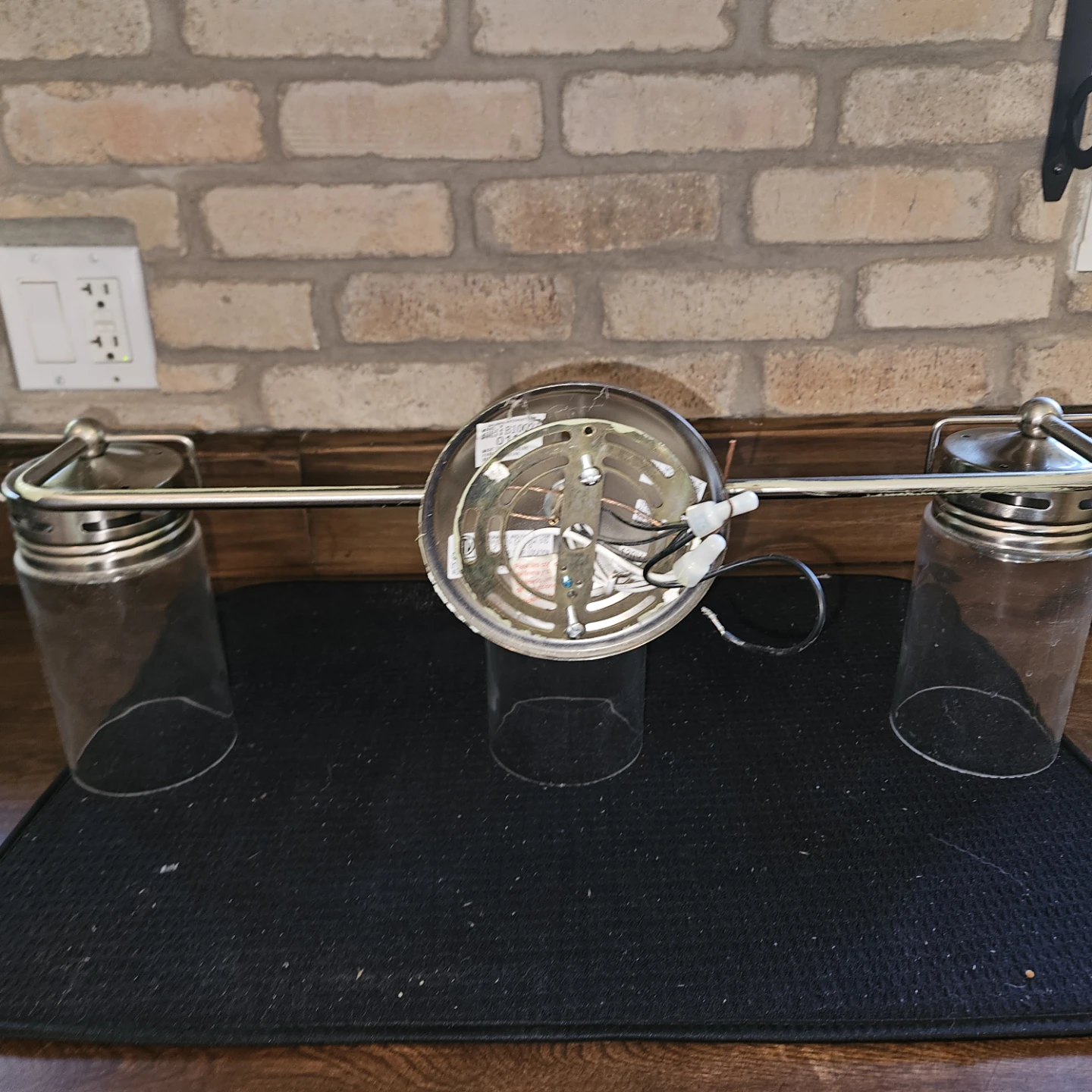 Three-light vanity wall fixture - photo 2