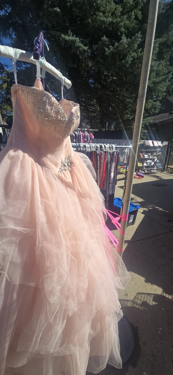 Huge garage sale - photo 3