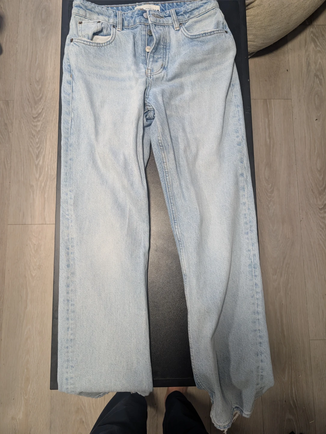 Zara Light Wash Denim Jeans - photo 2