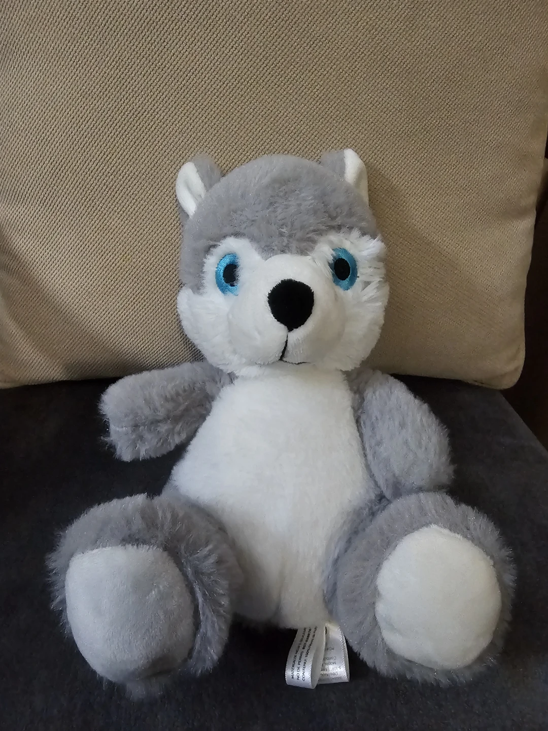 Amor Bebe Grey Husky Plush Toy
