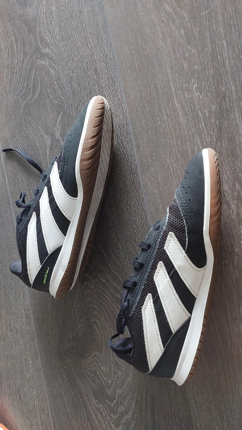 Qdidas Kids' Predator Club Indoor Soccer Shoes - photo 3